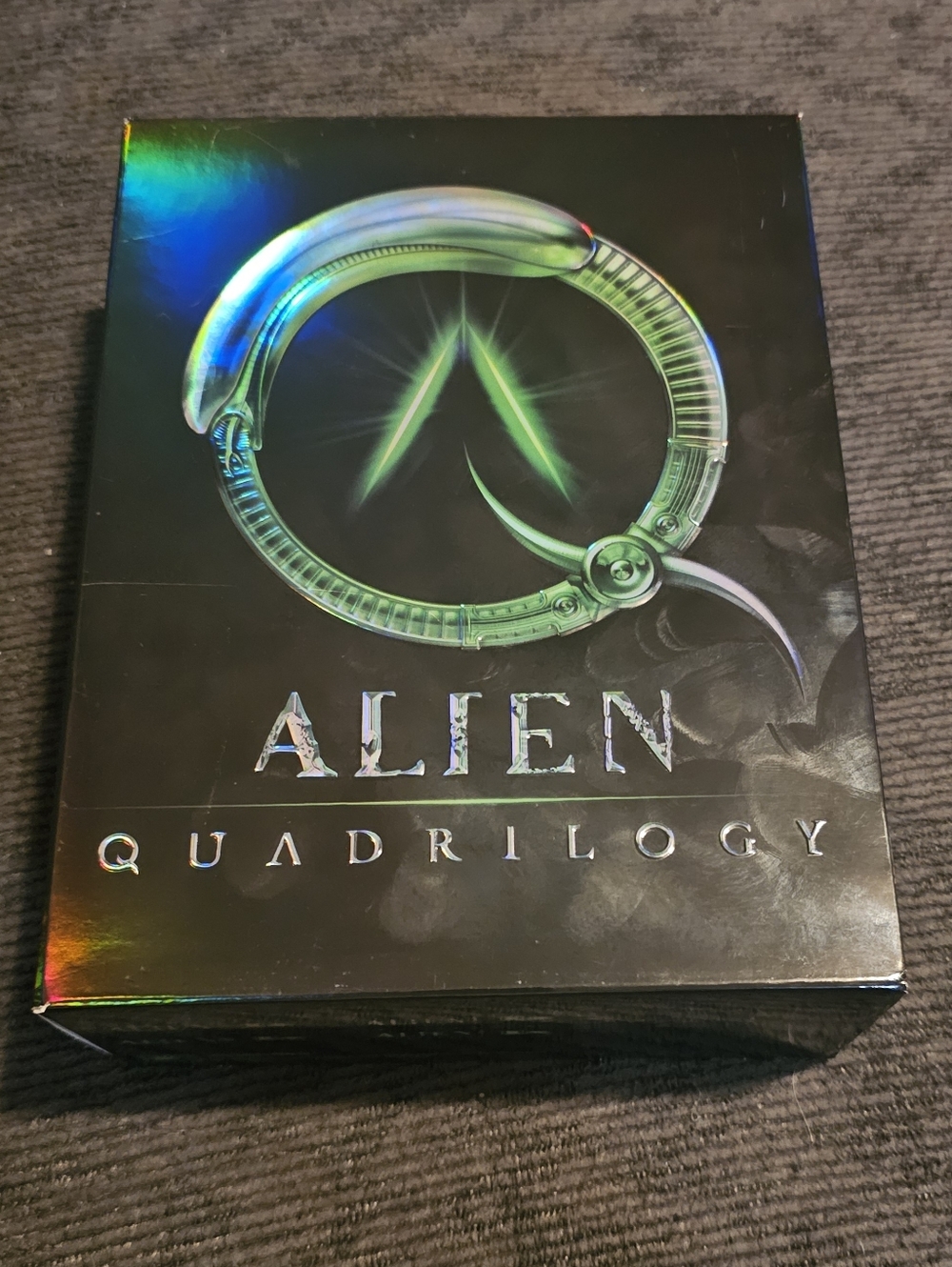 Alien Quadrilogy Collector's DVD Box Set - Alien / Aliens / Alien 3 / 9 Discs